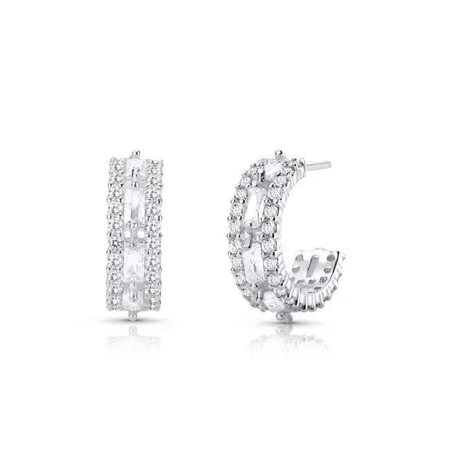 Brinco de Argola com Zircônias Cristal