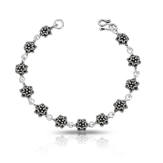 Pulseira Acabamento Envelhecido Flores Trabalhadas