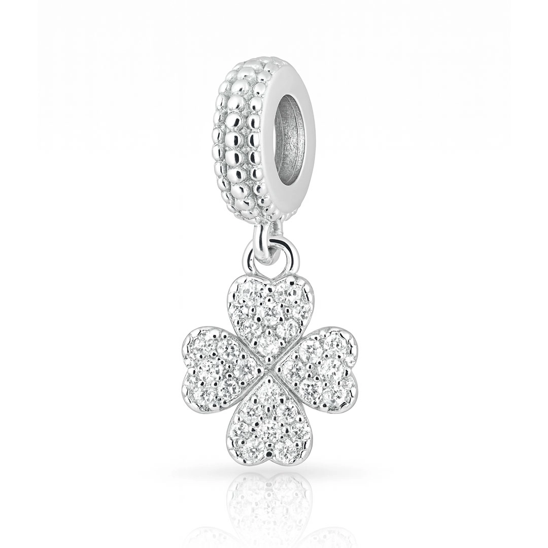 Berloque Trevo com Zircônias Cristal