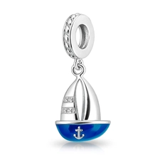 Berloque  Barco com Resina Azul e Zircônias Cristal