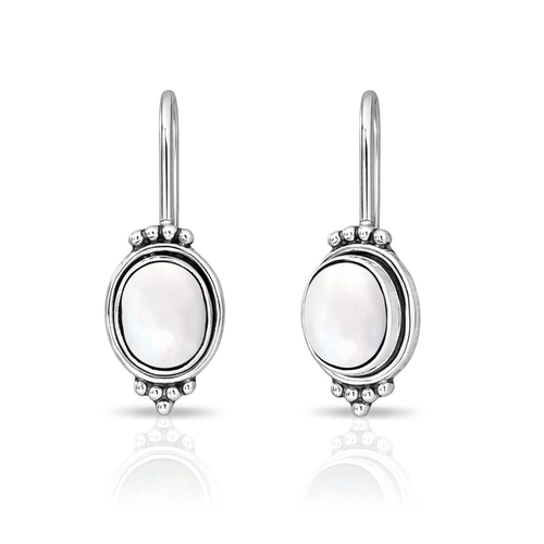 Brinco Gancho com Pérola Natural Oval