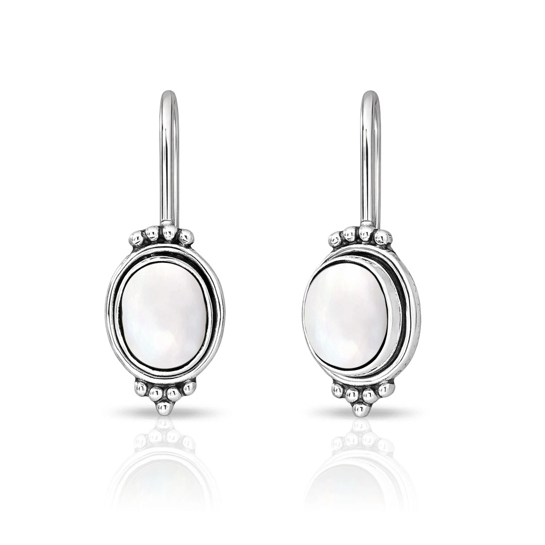 Brinco Gancho com Pérola Natural Oval