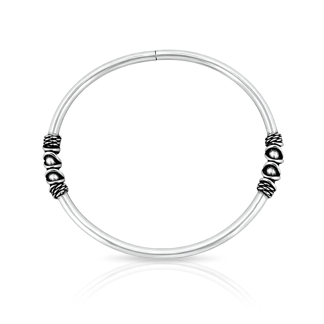 Bracelete com Acabamento Envelhecido Detalhes Laterais
