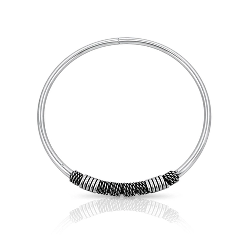 Bracelete Trabalhado com Acabamento Envelhecido