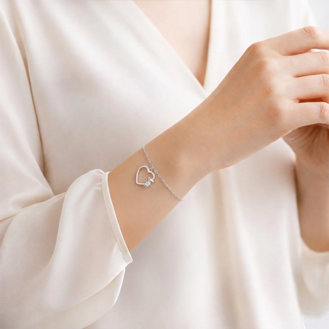 Pulseira de Coração com Menina