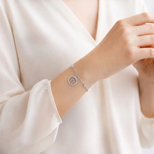 Pulseira Menina com Zircônias Cristal