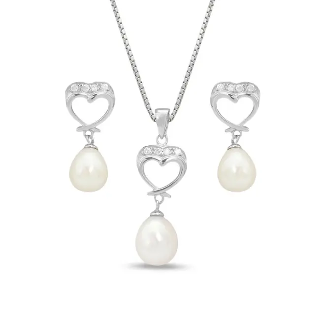 Conjunto Coração com  Zircônias Cristal e Pérola Biwa