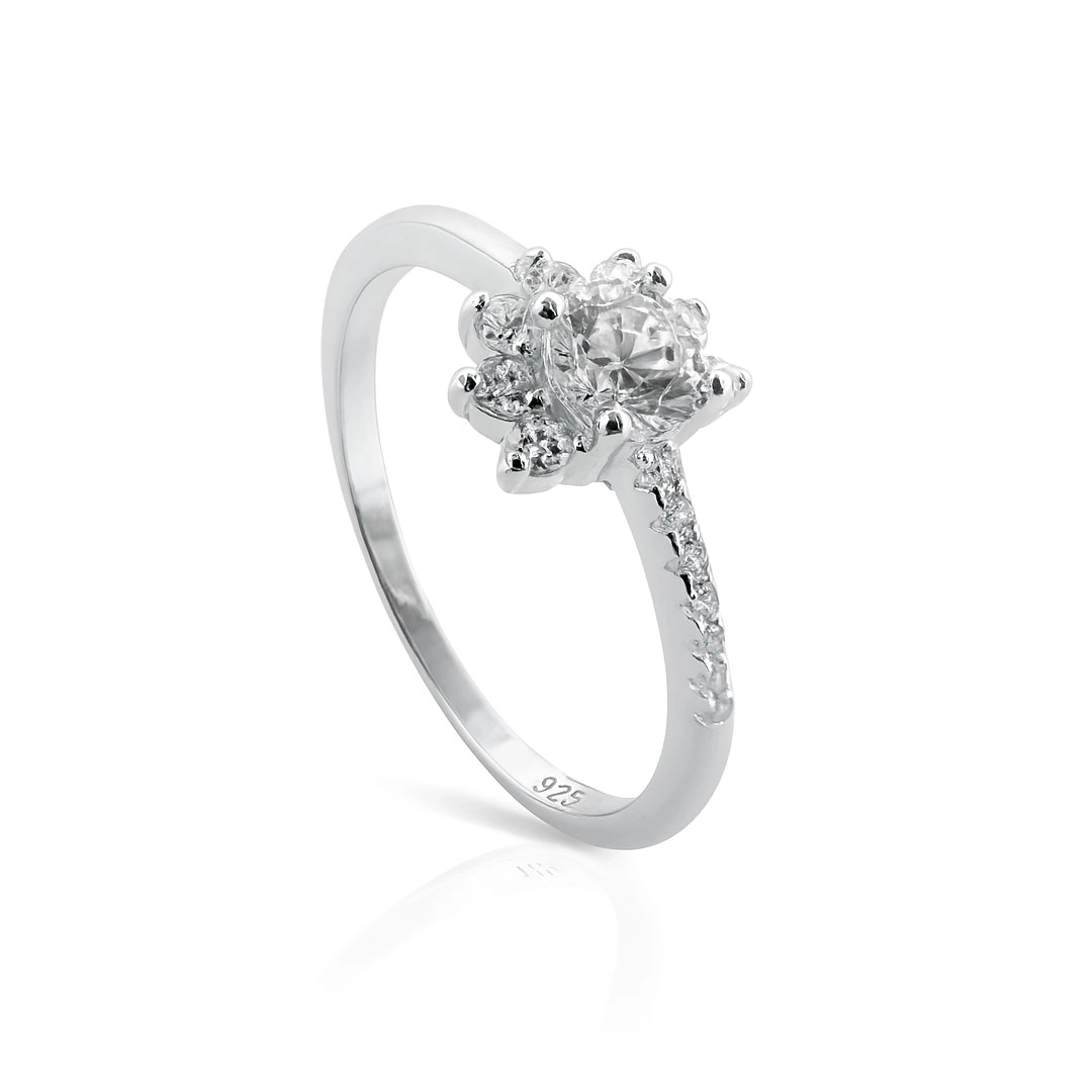 Anel Delicado com Zircônias Cristal Cravejadas