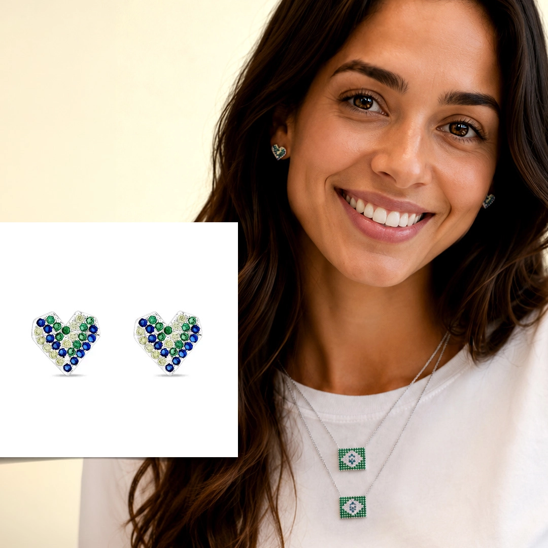 Brinco Top Coração com Zircônias Coloridas Cravejadas