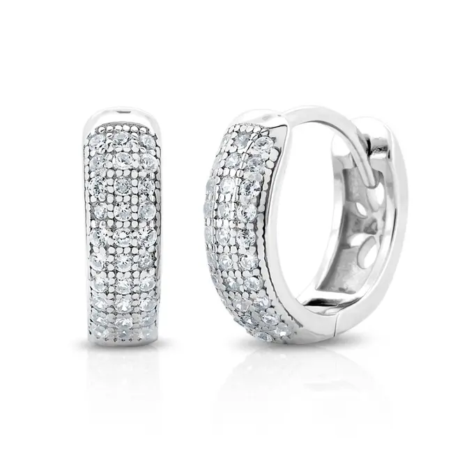 Brinco Argola Click com Três Fileiras de Zircônias Cristal M