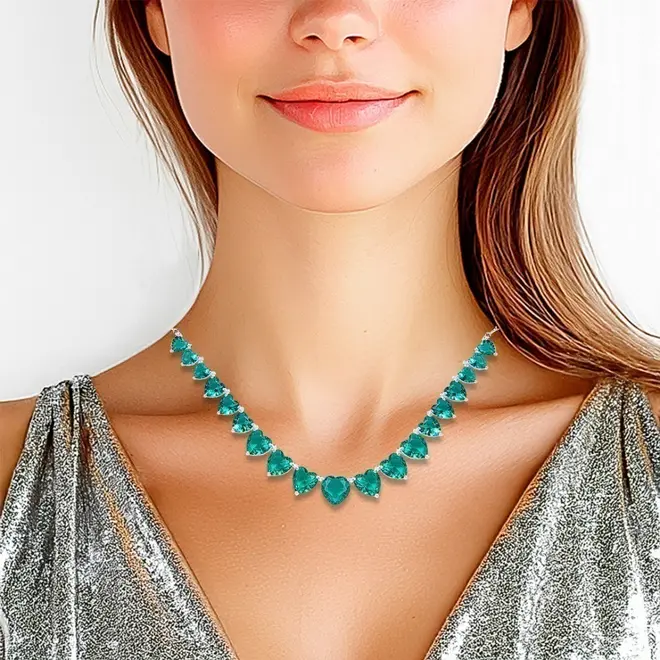Gargantilha de Prata Leve Colors com Corações em Zircônias Glass Esmeralda