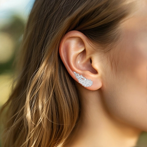 Brinco de Prata Leve Ear Cuff Asas em Zircônias Cristal