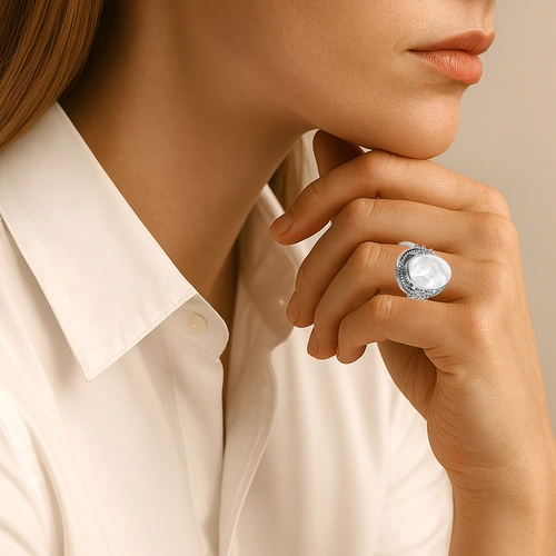 Anel com Pedra da Lua Natural Oval