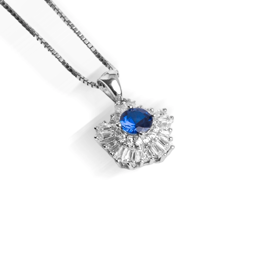 Gargantilha Blend Collection com Pingente Trabalhado de Zircônias Cristal e Safira
