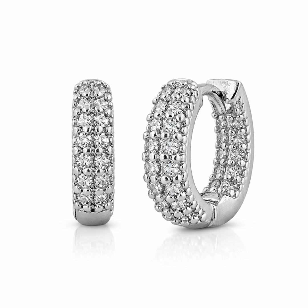 Brinco Argola Click com Zircônias Cravejadas M