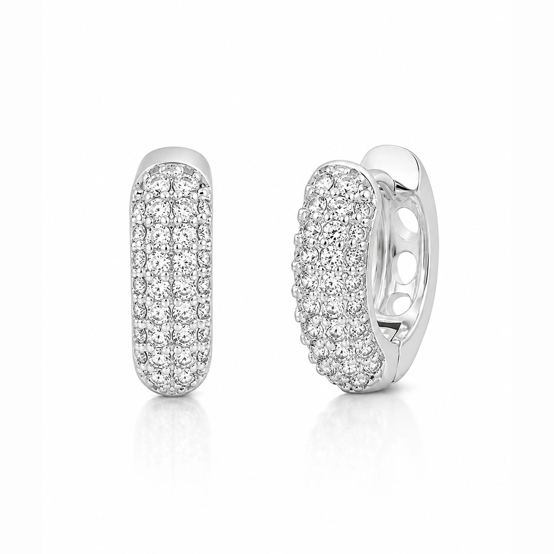 Brinco de Argola Click com Zircônias Cristal M