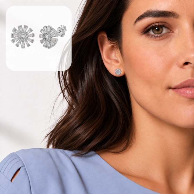 Brinco Top Flor com Zircônias Cristal Cravejadas