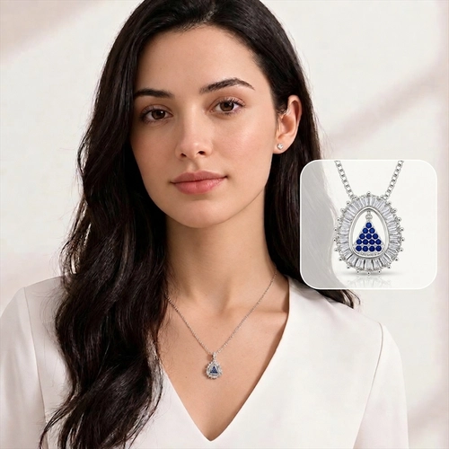 Gargantilha Nossa Senhora Aparecida com Zircônias Cristal e Safira Cravejadas