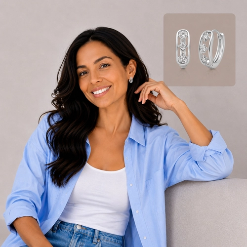 Brinco Argola Click Vazada com Zircônias
