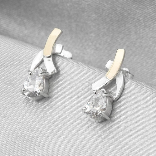 Brinco em Prata Classic com Aplique em Ouro e Gota de Zircônia Cristal