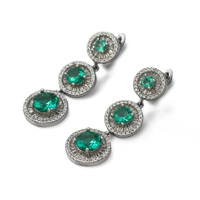 Brinco de Prata Longo com Zircônia Verde Paraíba Redonda e Zircônia Cristal