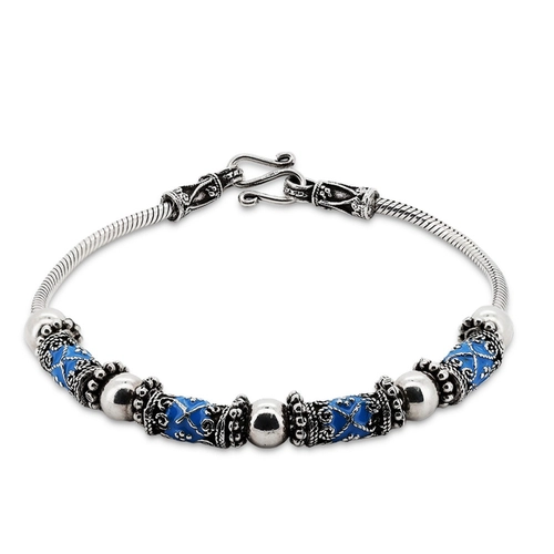 Pulseira de Prata Estilo Bali com Resina Azul e Esferas Espelhadas