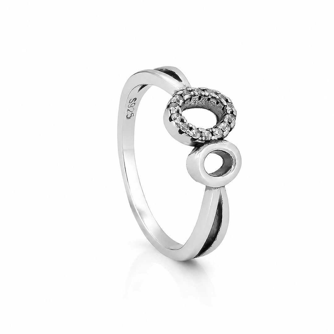 Anel Oval Vazado Duplo e com Zircônia Cristal