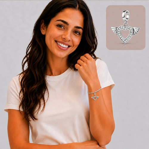 Berloque Balanço Coração com Asa e Zircônia Cristal