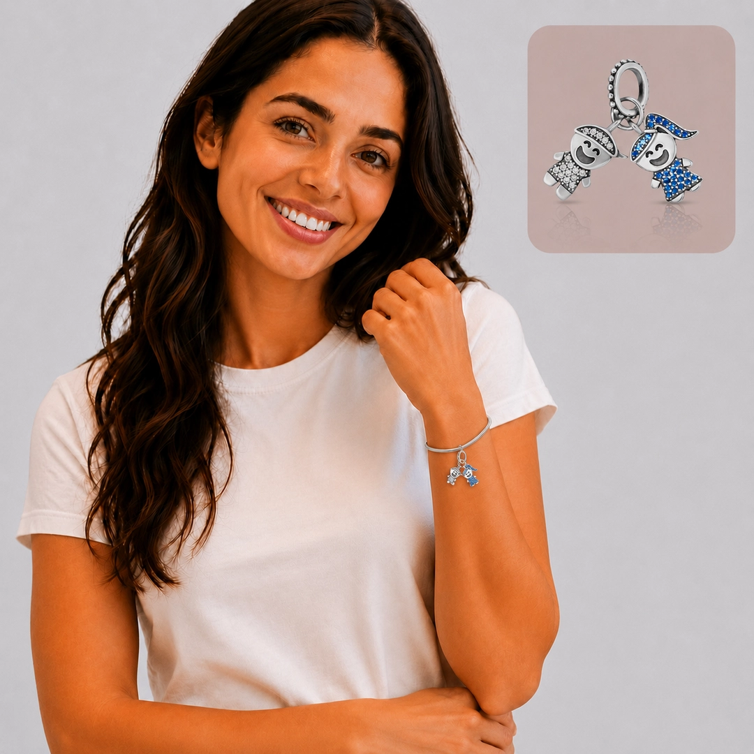 Berloque Menino e Menina com Zircônias Safira e Cristal