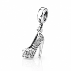 Berloque Sapato de Salto com Zircônias Cristal Cravejadas