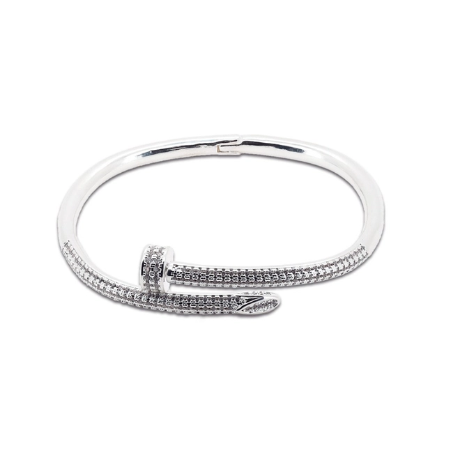 Bracelete em Prata Leve de Prego Espelhado com Zircônias Cristal