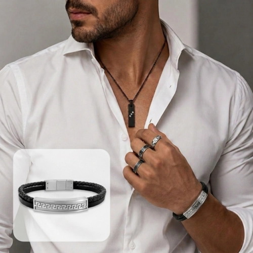 Bracelete Couro Preto Trançado com Placa Espelhada Trabalhada