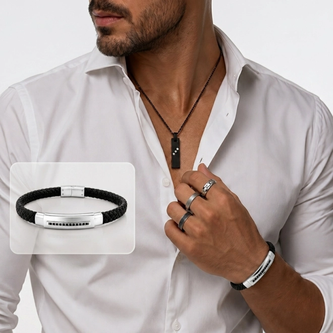Bracelete em Couro com Placa e Zircônias Ônix