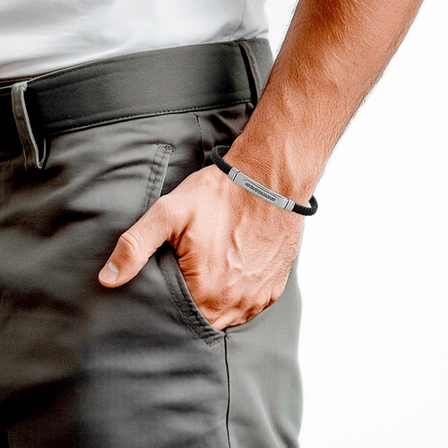 Bracelete de Aço Couro Preto Trançado Com Placa Trabalhada
