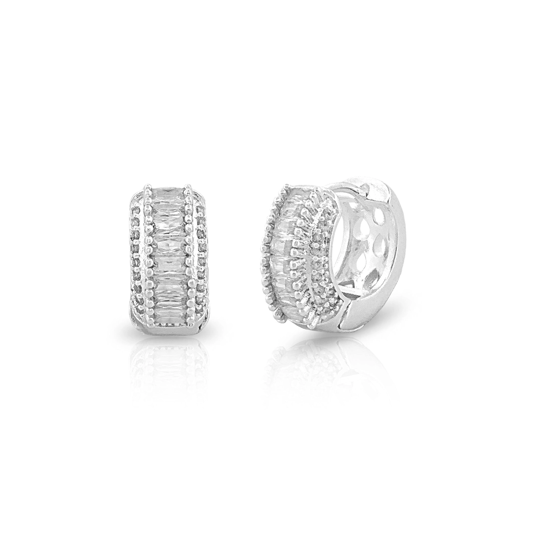 Brinco De Prata Leve Argola Click com Zircônia Cristal